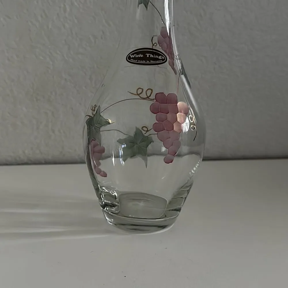 Wine n Things Grape print Wine decanter / carafe in great condition